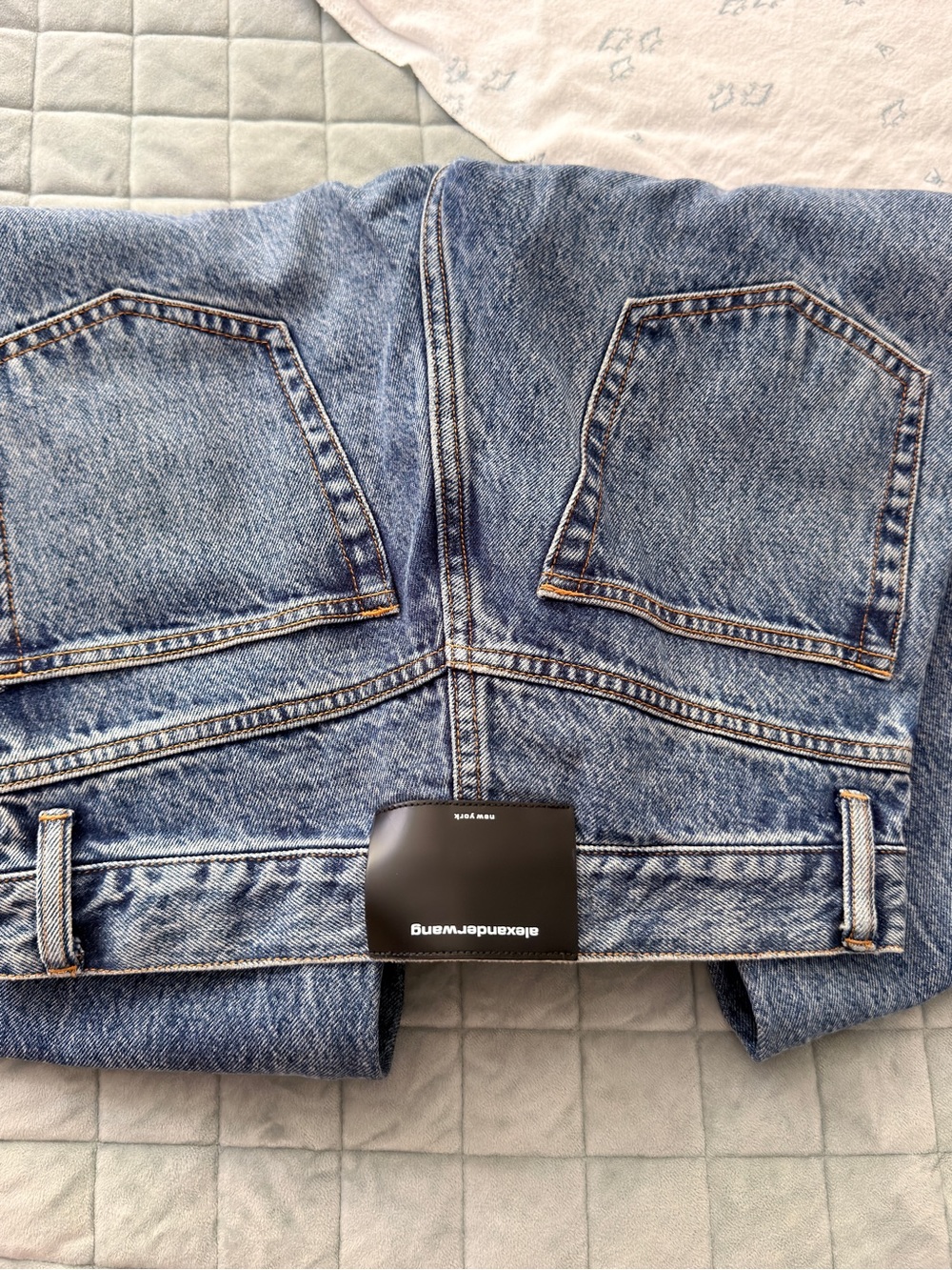 Alexander Wang Blue Two-Tone Patchwork Jeans - Picture 3 of 5